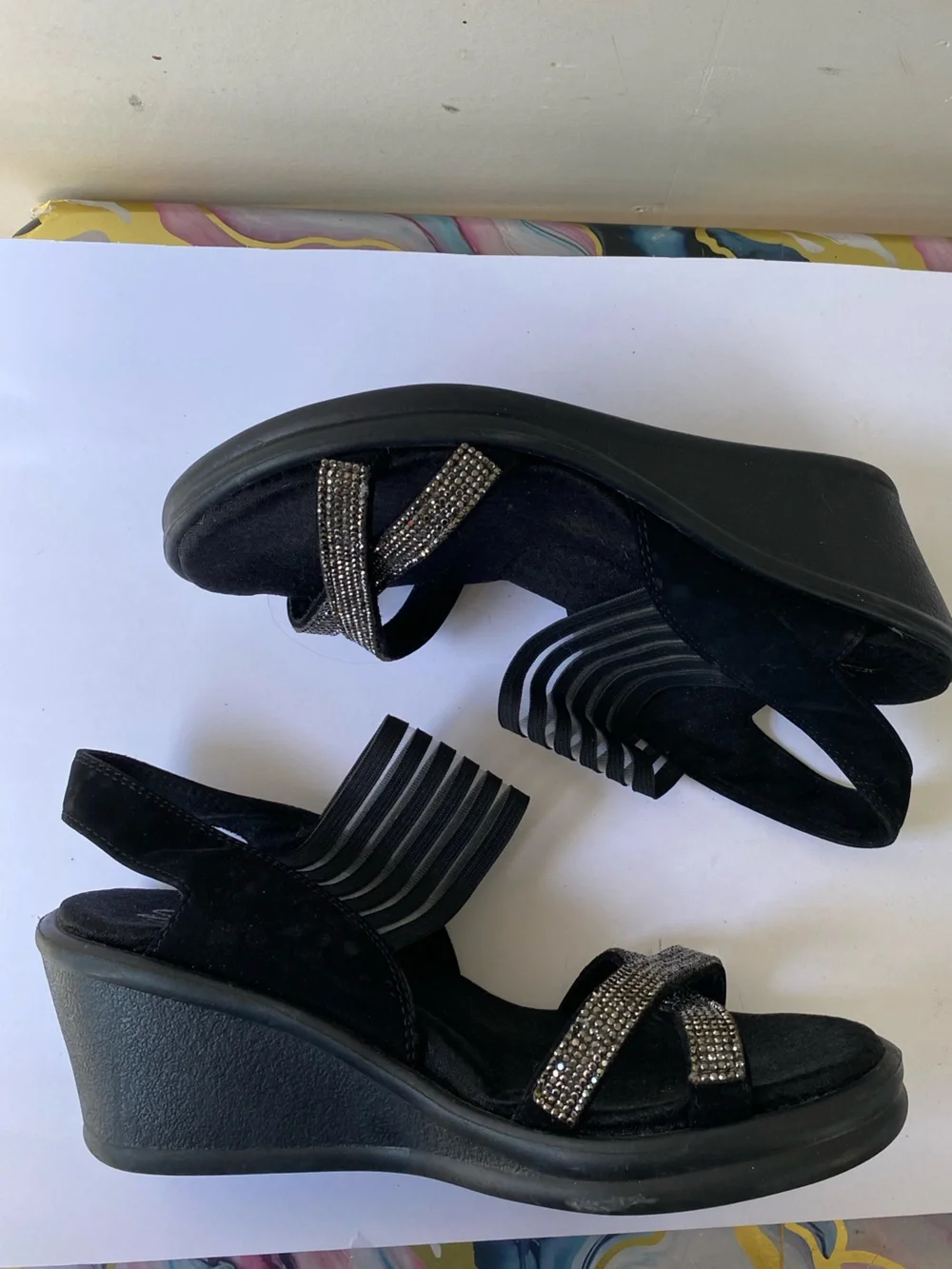 Skechers Rumblers Black Rhinestone Wedge Sandals Striped Elastic Size 7W Y2K